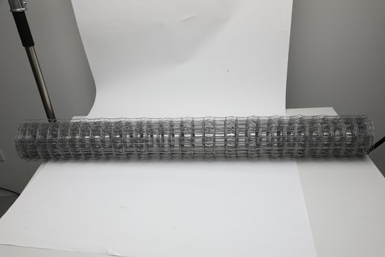 গুণমান  Multi Purpose Welded Stucco Mesh Roll 54x100ft Lightweight Reinforcement For Flexible Applications কারখানা