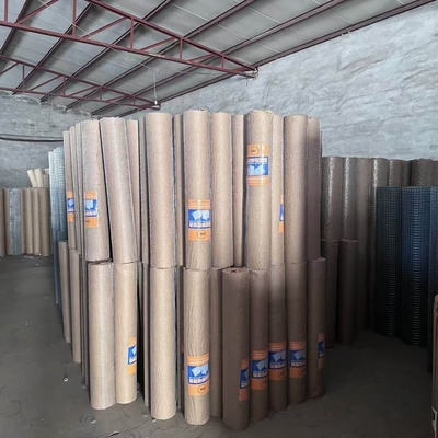 Pre Galvanized Welded Wire Mesh Roll No Rust Low Maintenance 25m 30m 50m Length